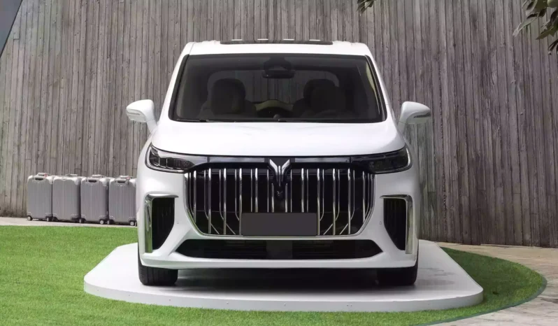 Imgi 4 Voyah Dreamer PHEV 2024 appearance